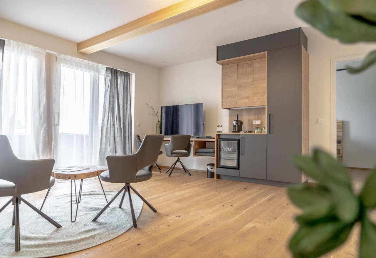 Hotel Ottenstein - Das Wohlfuehlhotel Rastenfeld ภายนอก รูปภาพ